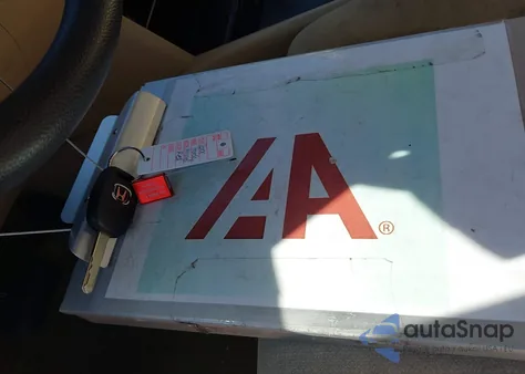 2008 Honda Accord 2.4 Lx z USA, uszkodzony, nr VIN JHMCP263X8C026507